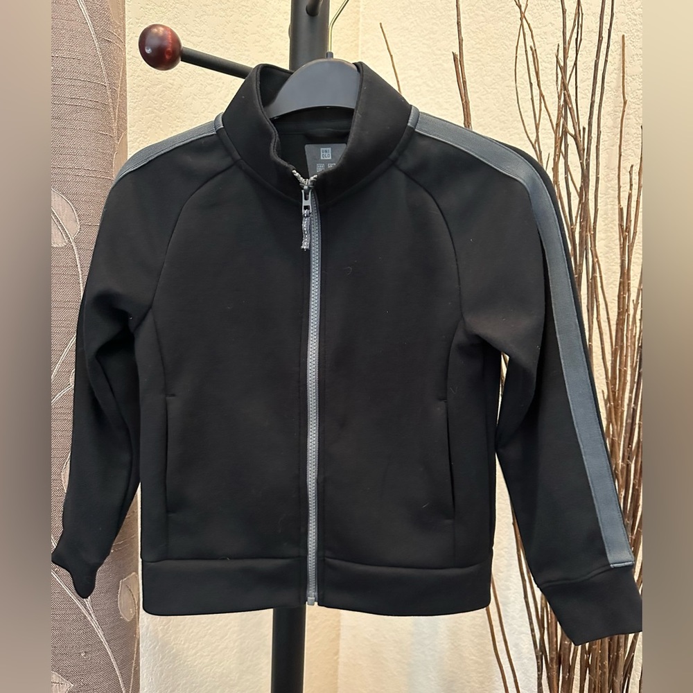 Uniqlo Kids | Dri Stretch Zip Jacket | Unisex 7/8 | black, grey stripe